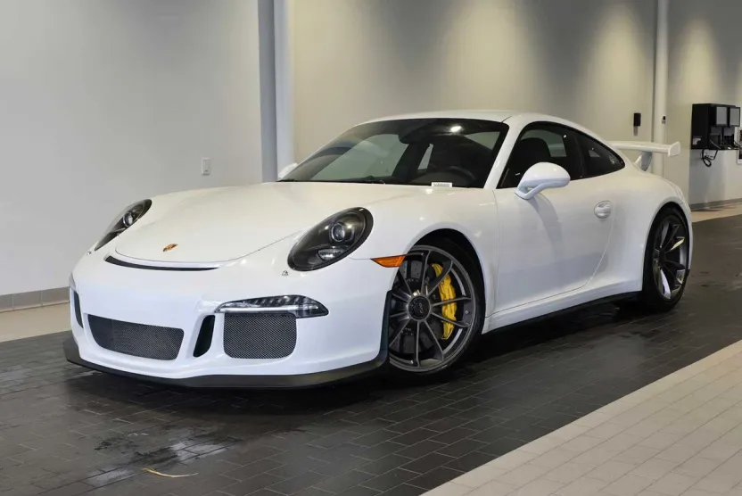 2015 Porsche 911 GT3 Coupe photo 1