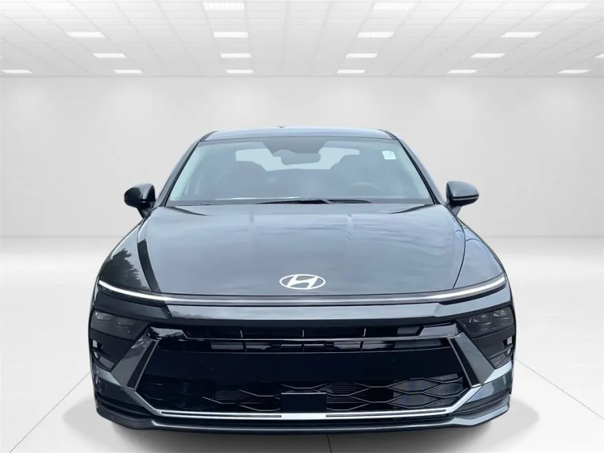 2026 Hyundai Sonata SE photo 1