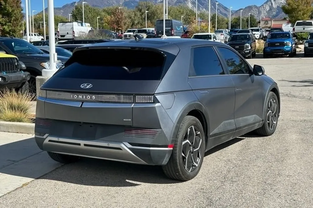 2022 Hyundai Ioniq 5 SEL photo 1