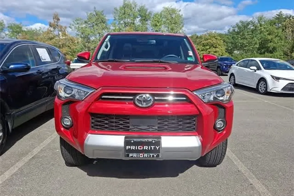 2023 Toyota 4Runner TRD Off-Road Premium photo 1