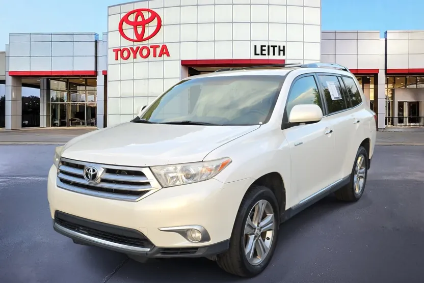 2011 Toyota Highlander Limited photo 1