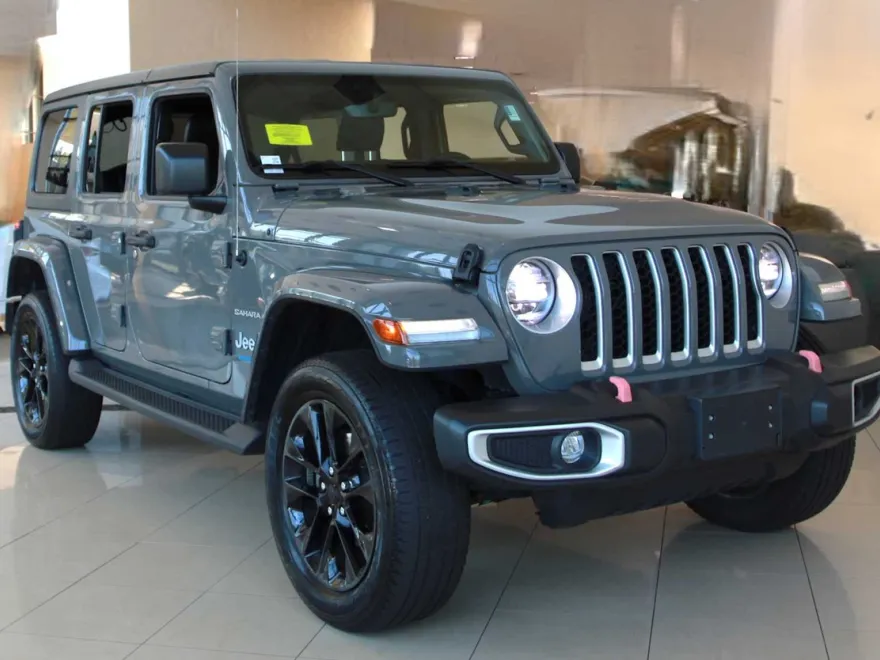 2021 Jeep Wrangler 4xe Unlimited Sahara photo 1