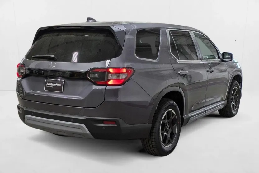 2025 Honda Pilot EX-L photo 1