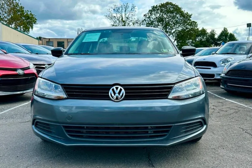 2014 Volkswagen Jetta S photo 1