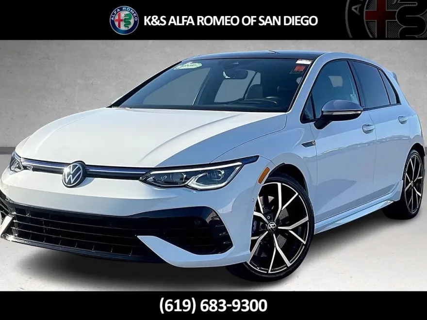 2024 Volkswagen Golf R photo 1