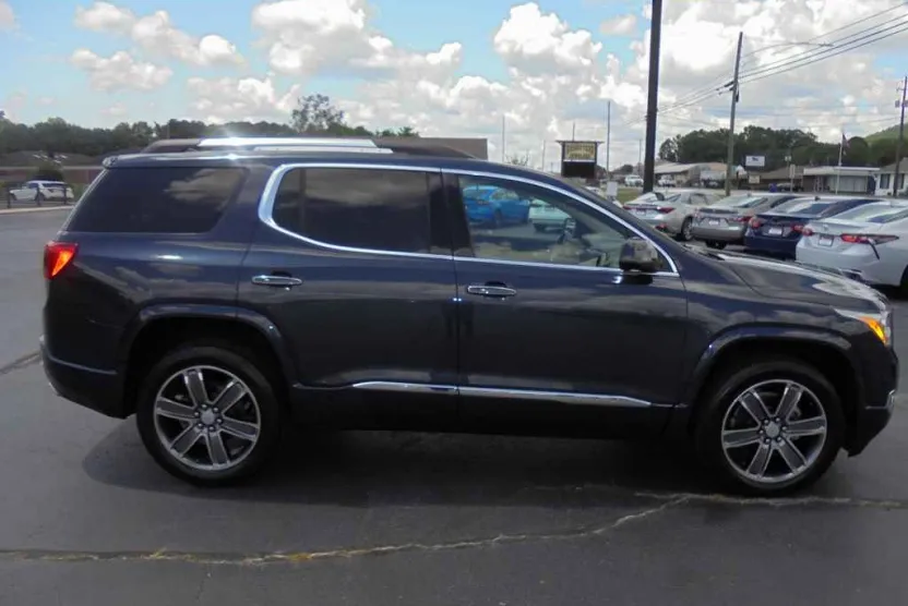 2019 Gmc Acadia Denali photo 1