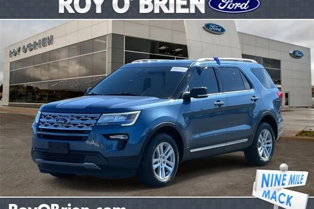 2019 Ford Explorer XLT photo 1