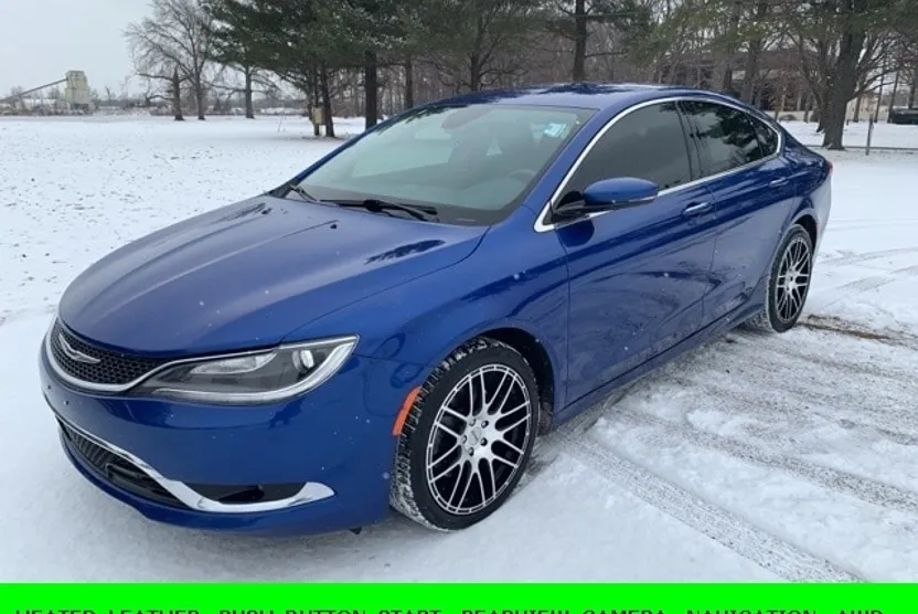 2015 Chrysler 200 C photo 1