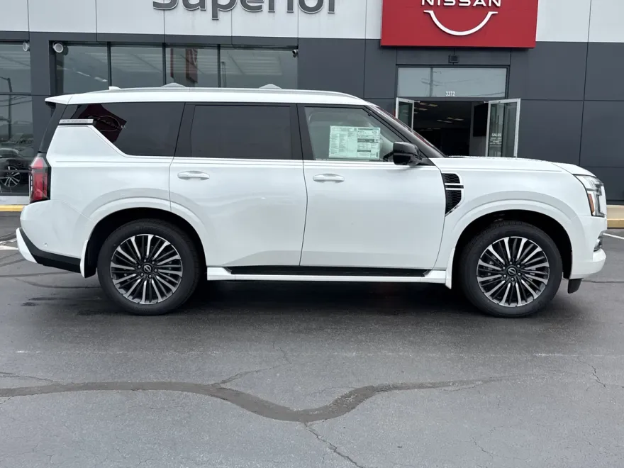 2026 Nissan Armada Platinum Reserve photo 1