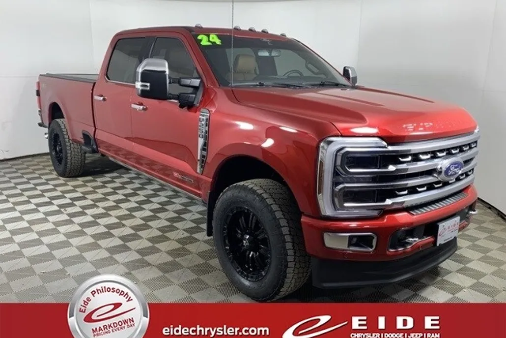 2024 Ford F-250 Platinum photo 1