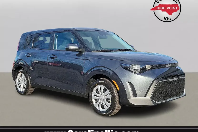 2025 Kia Soul LX photo 1