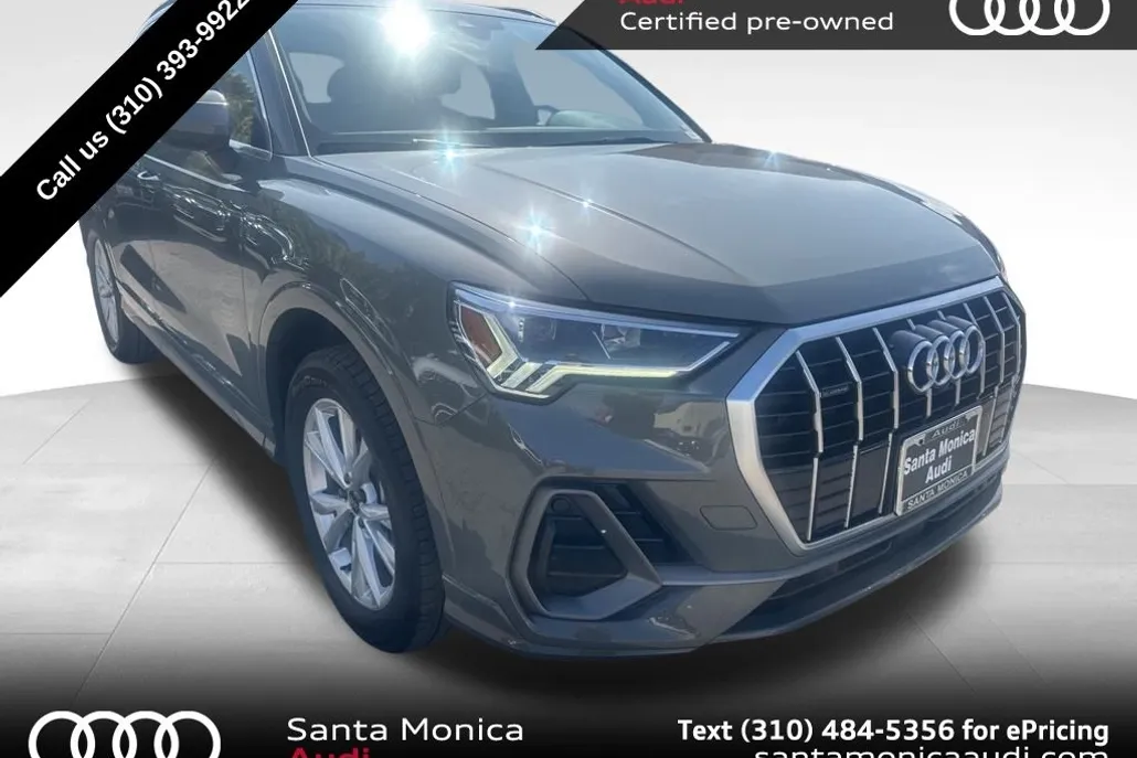 2022 Audi Q3 S line Premium Plus photo 1