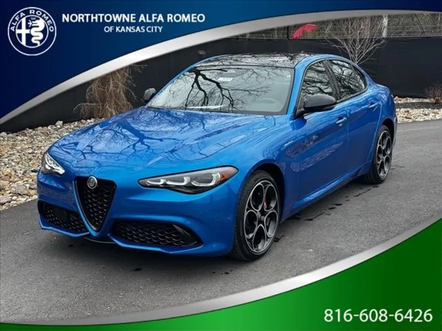 2025 Alfa Romeo Giulia SPRINT photo 1