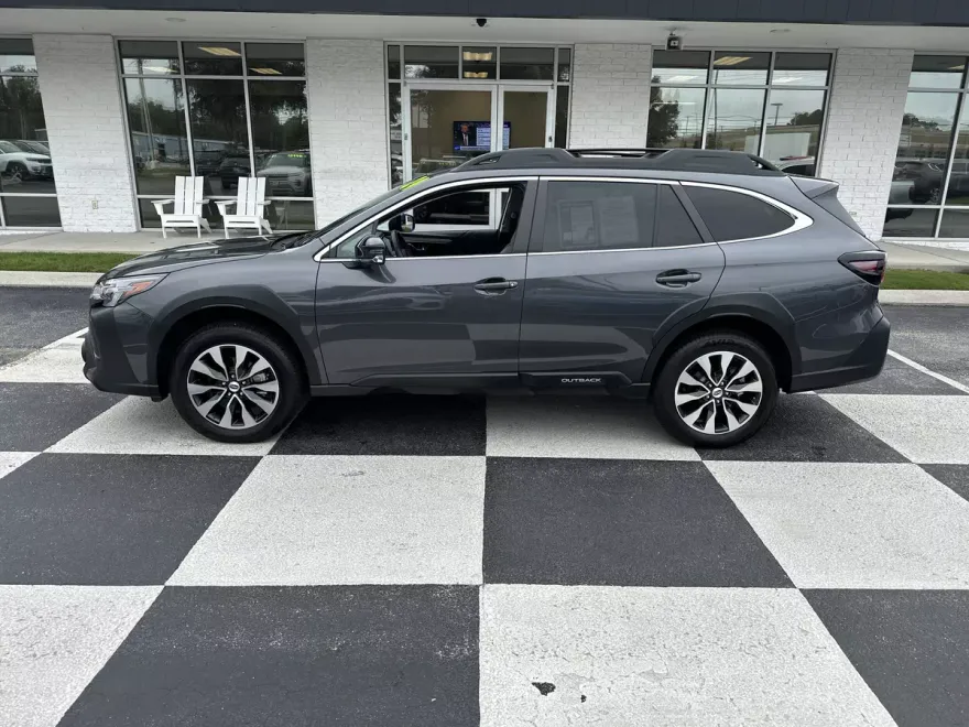 2024 Subaru Outback Limited photo 1