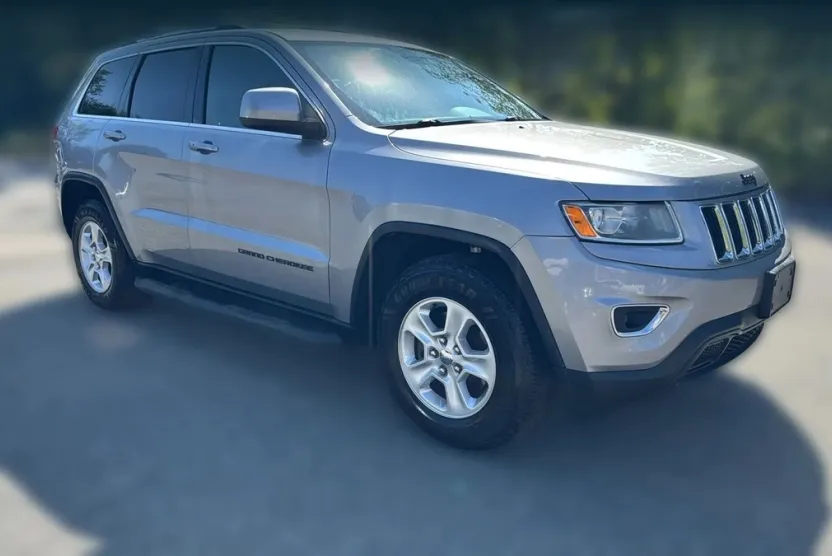 2016 Jeep Grand Cherokee Laredo E Sport photo 1