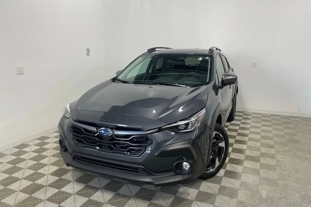 2024 Subaru Crosstrek Limited photo 1