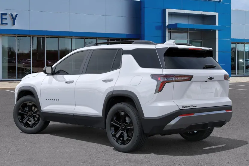 2026 Chevrolet Equinox LT photo 1