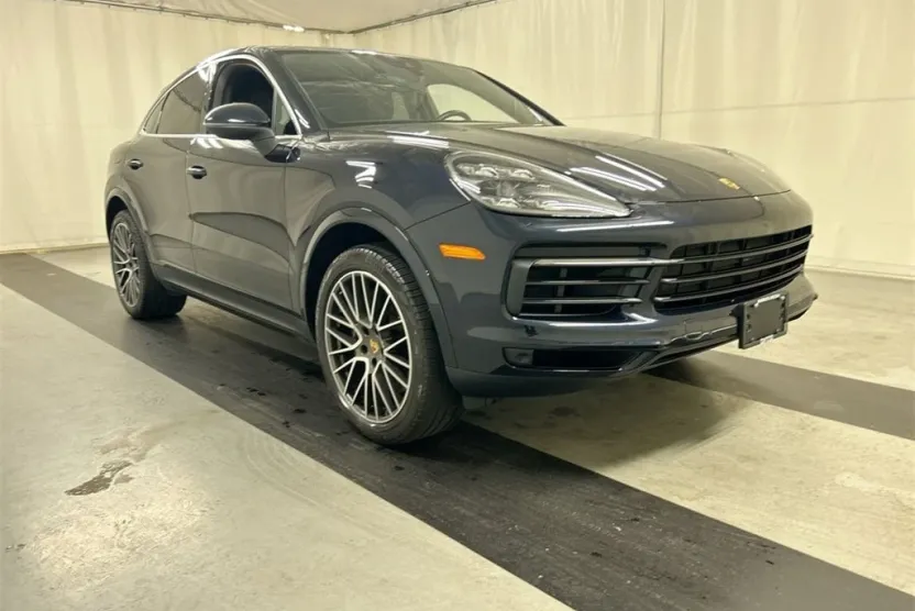 2021 Porsche Cayenne Coupe Base photo 1