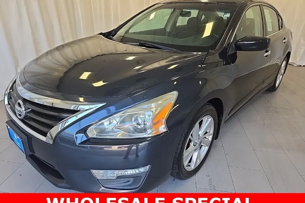 2013 Nissan Altima 2.5 SV photo 1