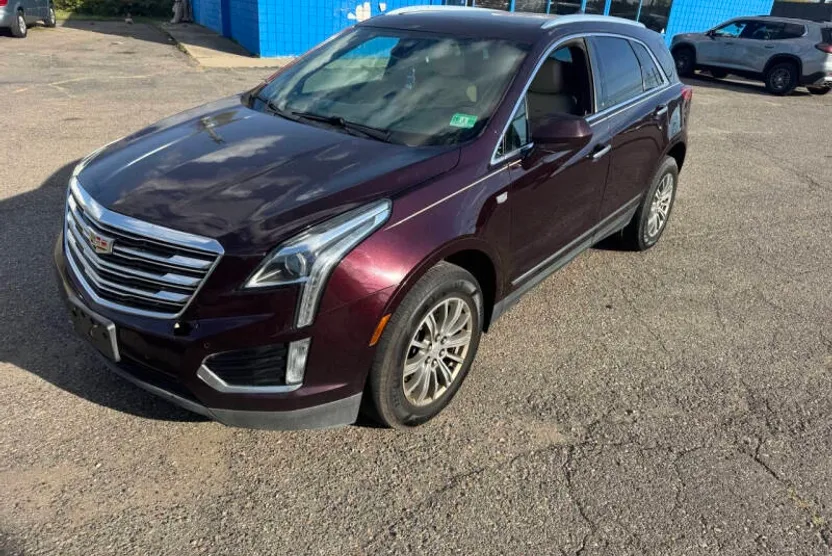 2017 Cadillac XT5 Luxury photo 1