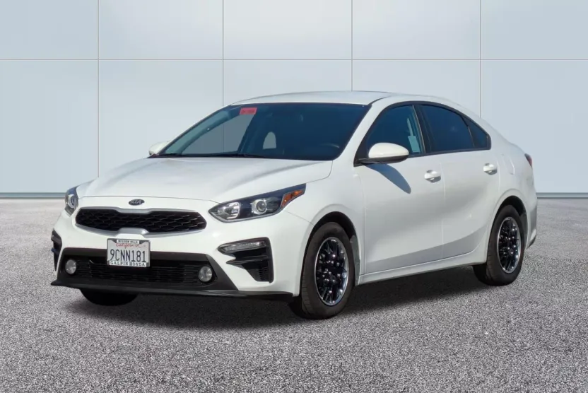 2021 Kia Forte FE photo 1
