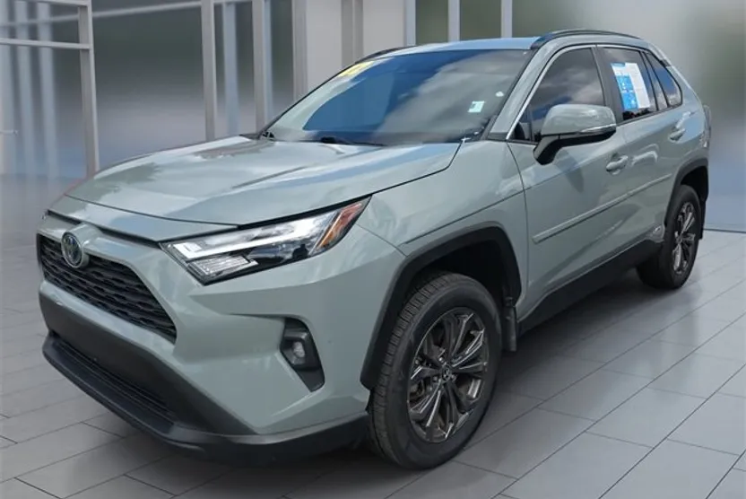 2022 Toyota RAV4 Hybrid XLE Premium photo 1