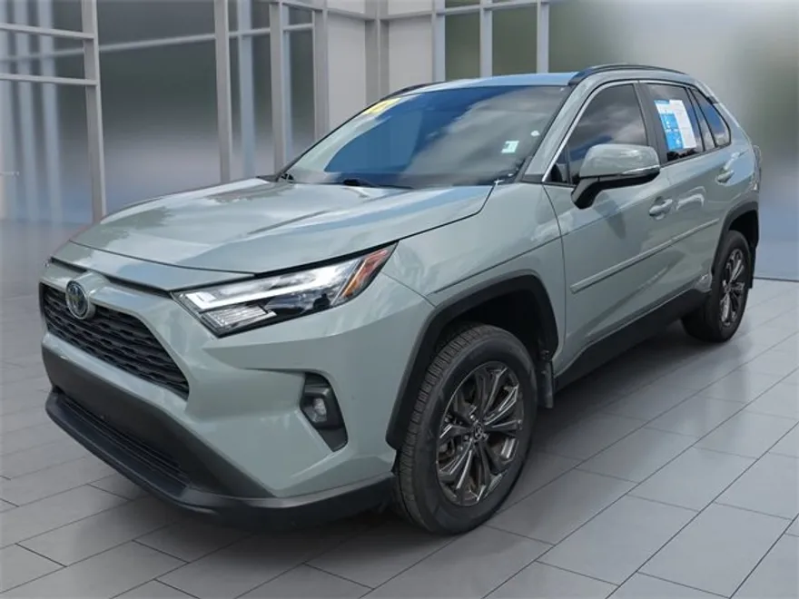 2022 Toyota RAV4 Hybrid XLE Premium photo 1