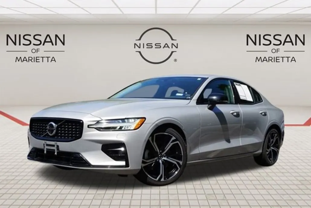 2024 Volvo S60 Core photo 1