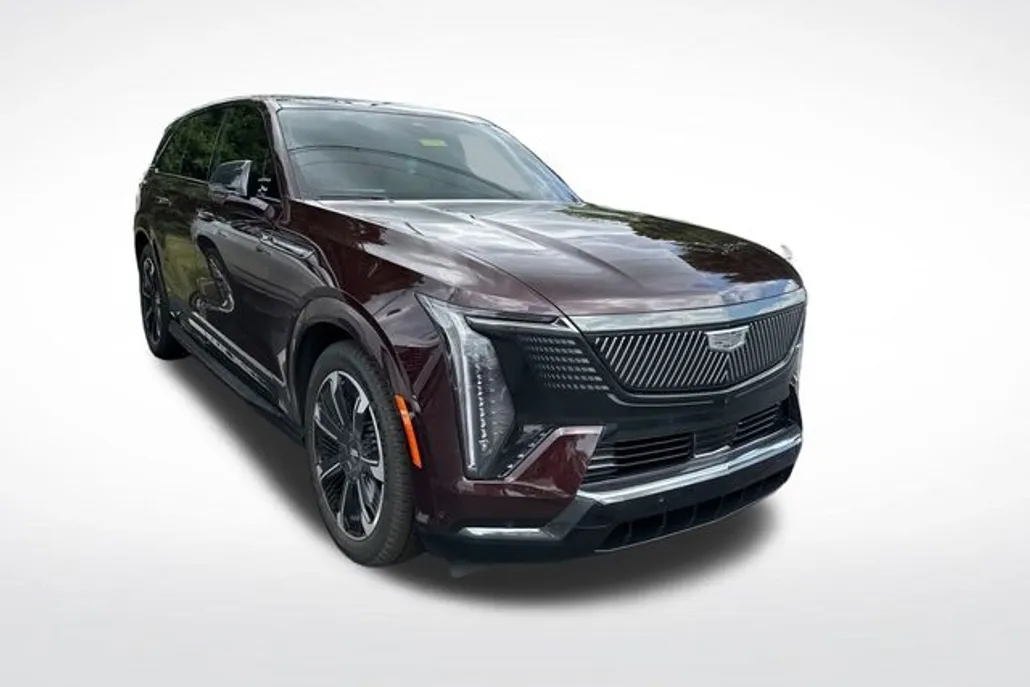 2025 Cadillac Escalade IQ Sport photo 1
