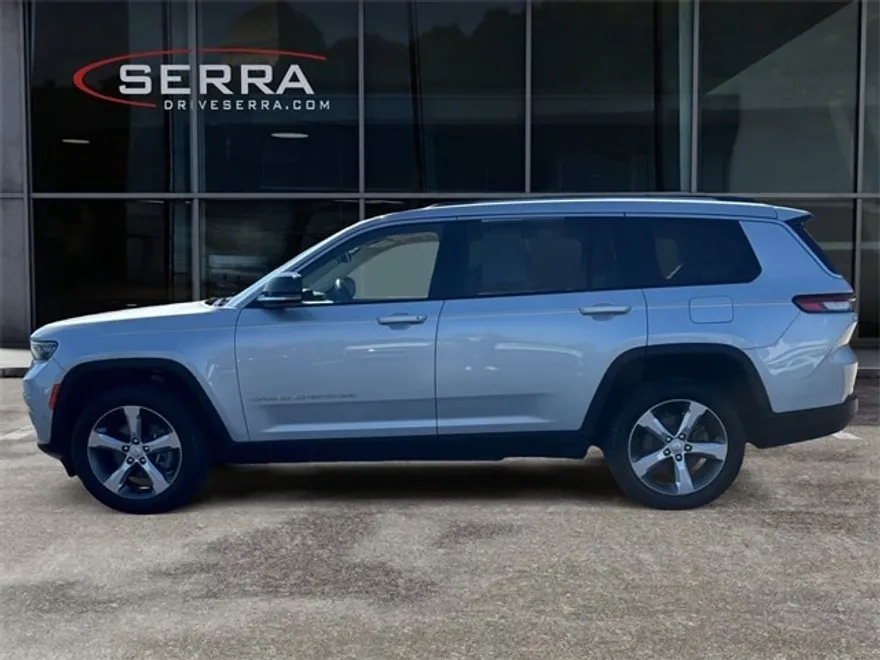 2022 Jeep Cherokee Limited Sport photo 1