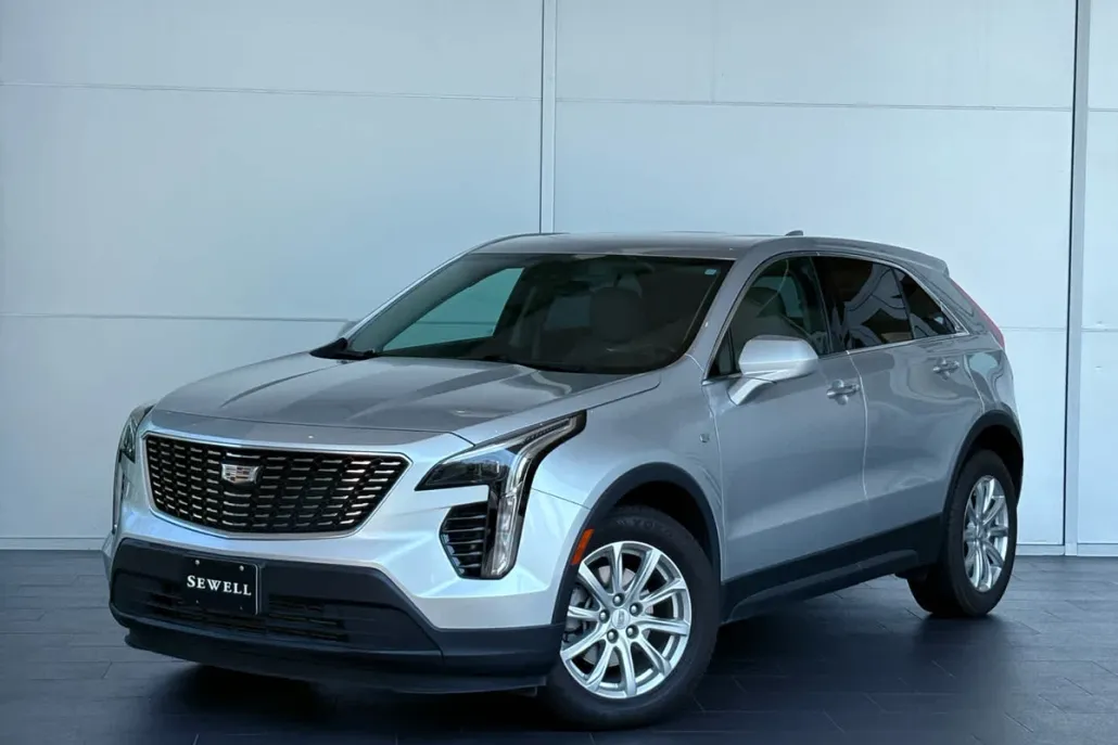 2020 Cadillac XT4 Luxury photo 1