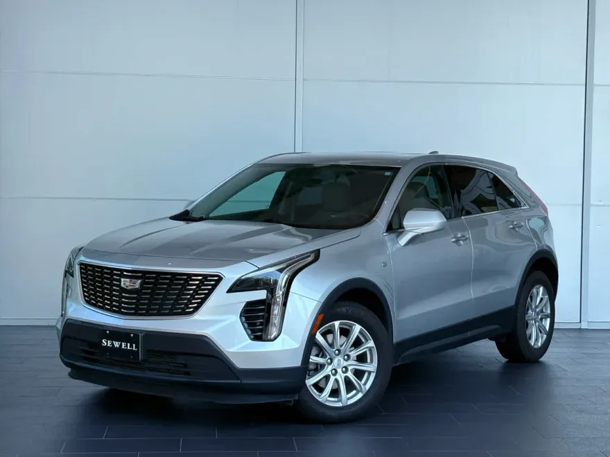 2020 Cadillac XT4 Luxury photo 1