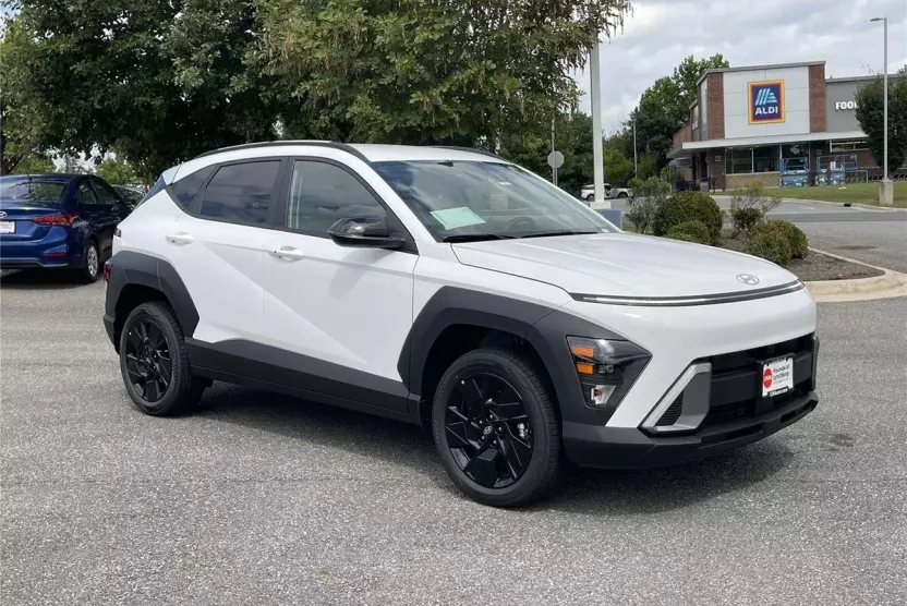 2026 Hyundai Kona SEL photo 1