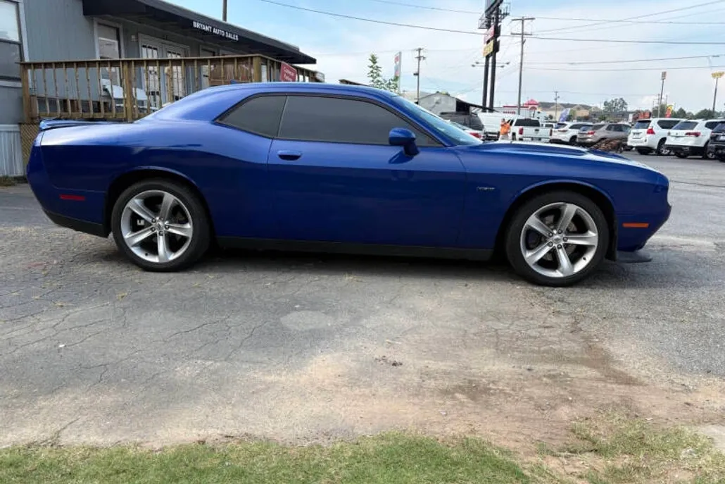 2018 Dodge Challenger R/T photo 1