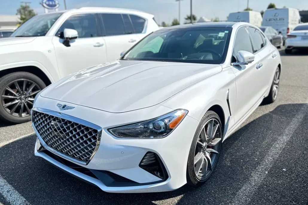 2019 Genesis G70 3.3T photo 1