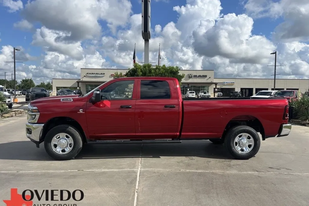 2026 Ram 3500 Tradesman photo 1