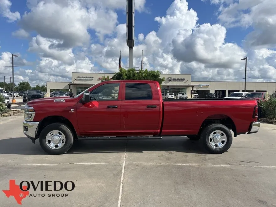 2026 Ram 3500 Tradesman photo 1