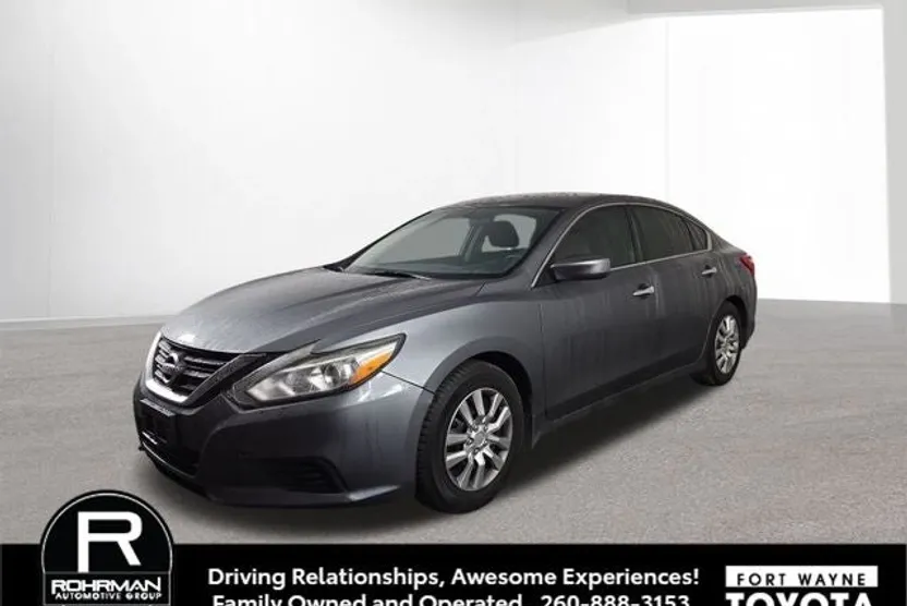 2016 Nissan Altima 2.5 S photo 1