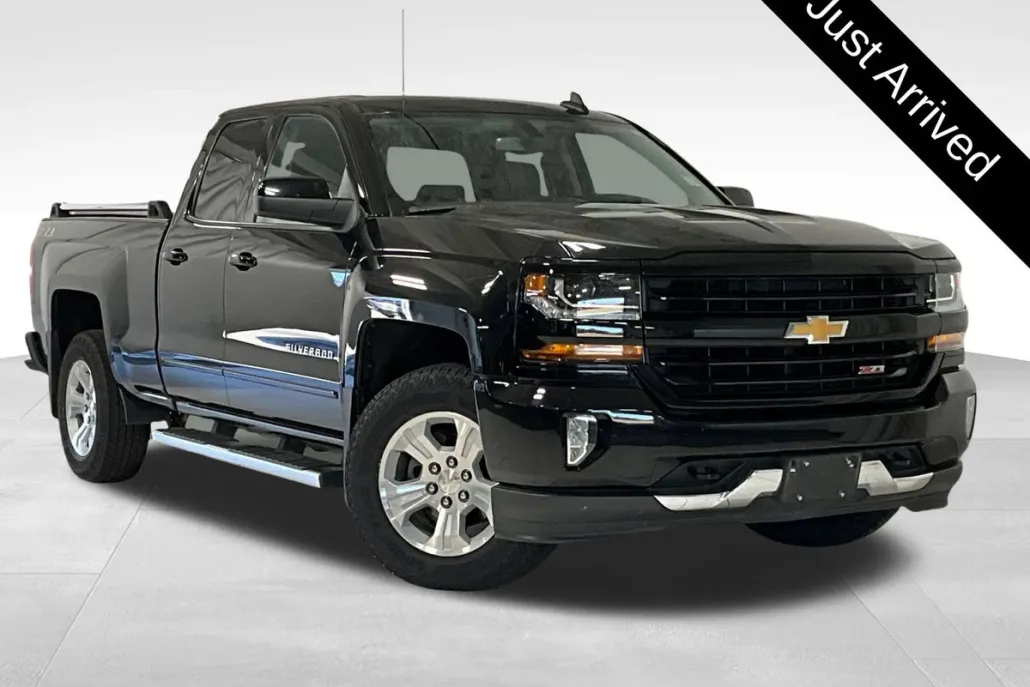 2018 Chevrolet Silverado 1500 LT photo 1