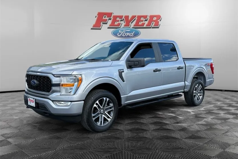 2022 Ford F-150 XL photo 1