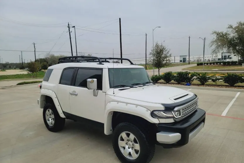 2012 Toyota FJ Cruiser Base photo 1