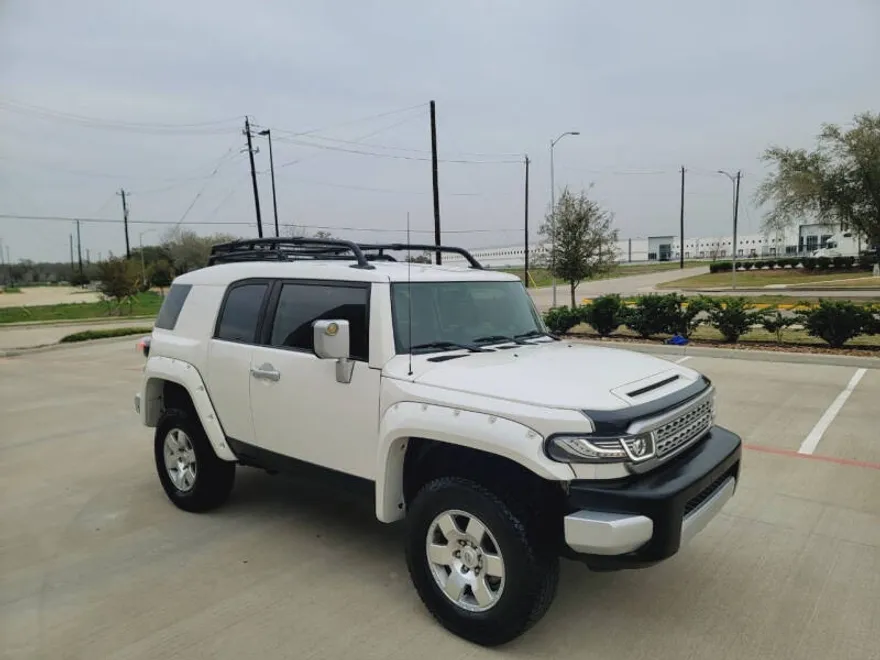 2012 Toyota FJ Cruiser Base photo 1