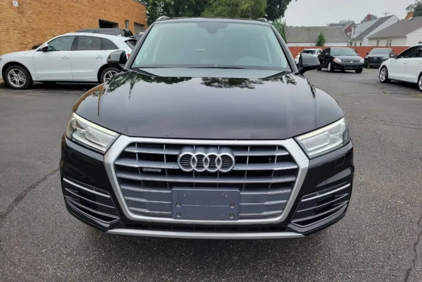 2018 Audi Q5 2.0T Premium photo 1