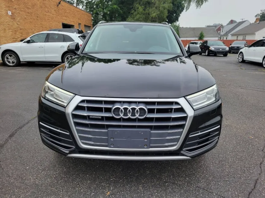 2018 Audi Q5 2.0T Premium photo 1