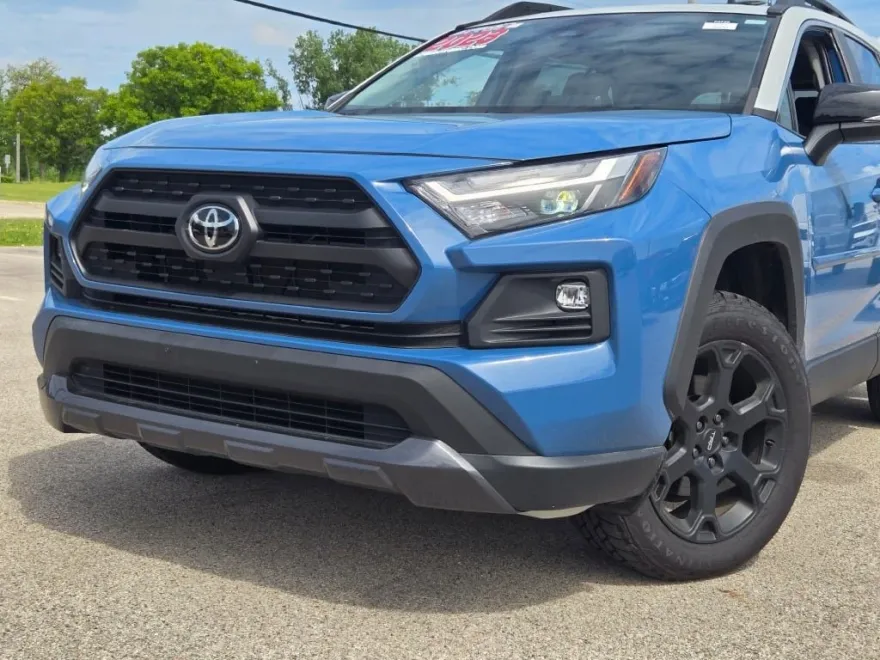 2023 Toyota RAV4 TRD photo 1