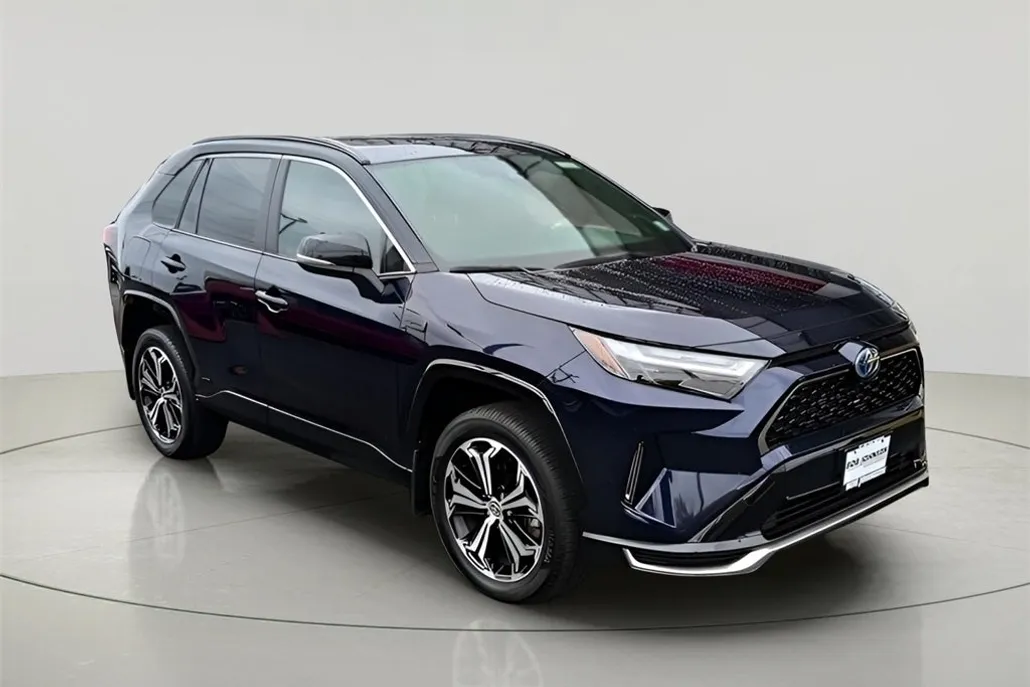 2024 Toyota RAV4 Prime XSE photo 1