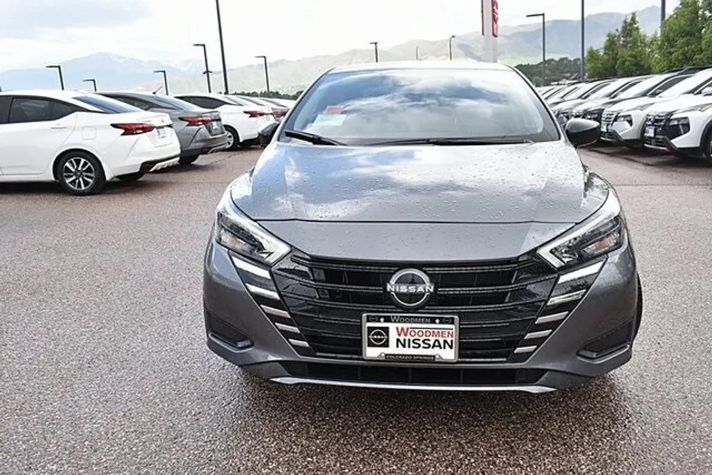 2025 Nissan Versa 1.6 S photo 1