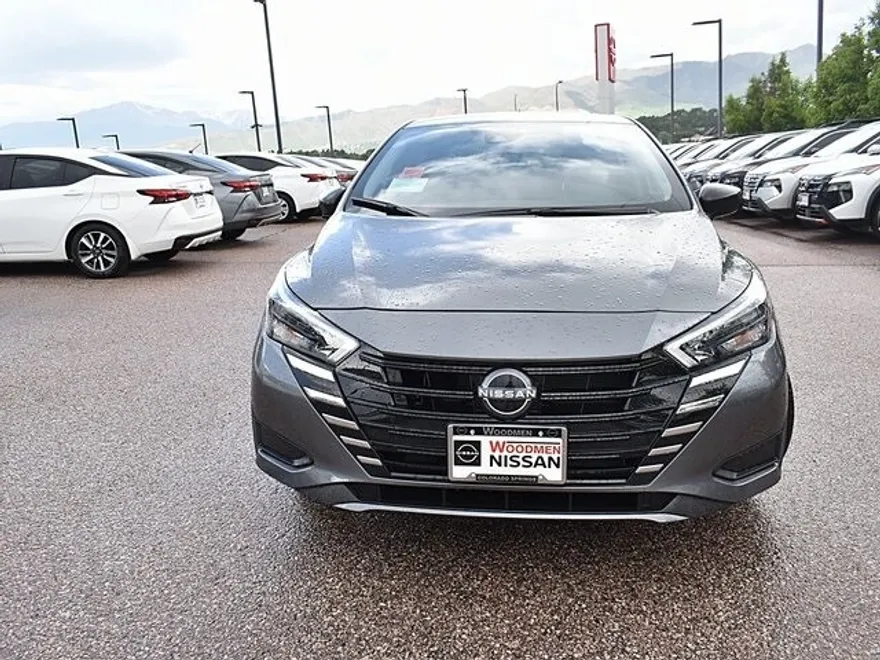 2025 Nissan Versa 1.6 S photo 1