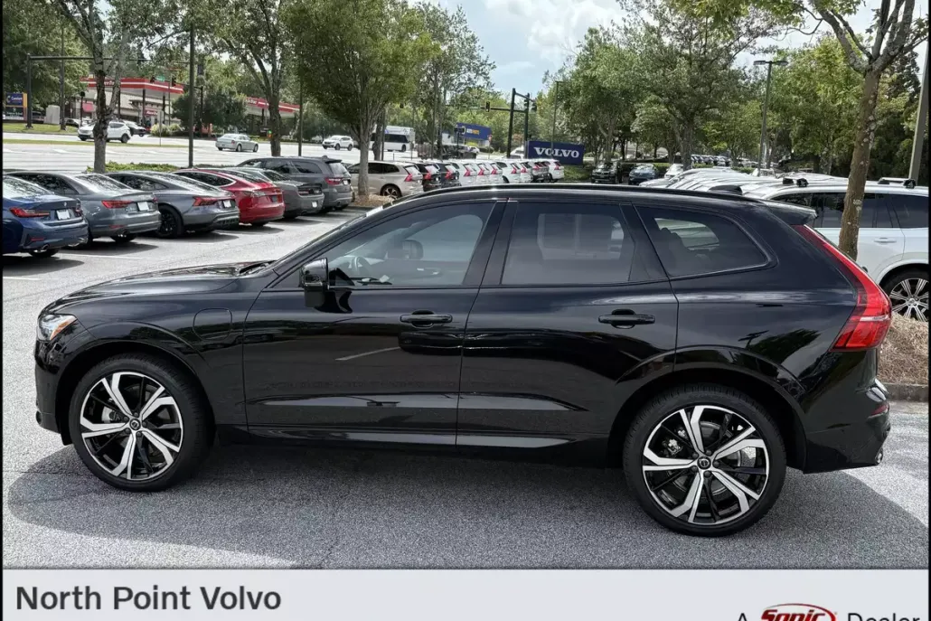 2025 Volvo XC60 Recharge Hybrid T8 photo 1