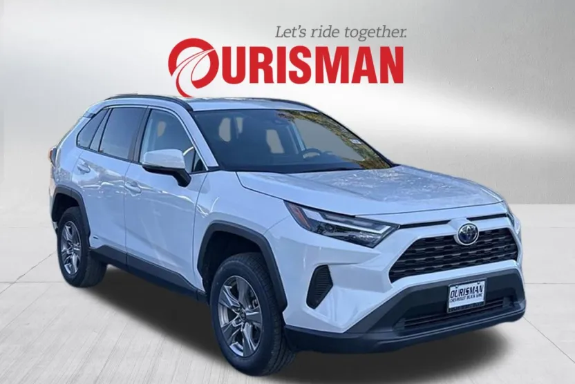 2024 Toyota RAV4 Hybrid XLE photo 1
